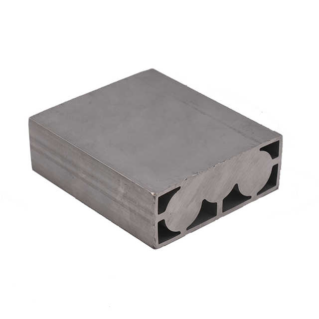 Hochwertiges Aluminiumprofil f&uuml;r den Batteriespeicher von Energiefahrzeugen